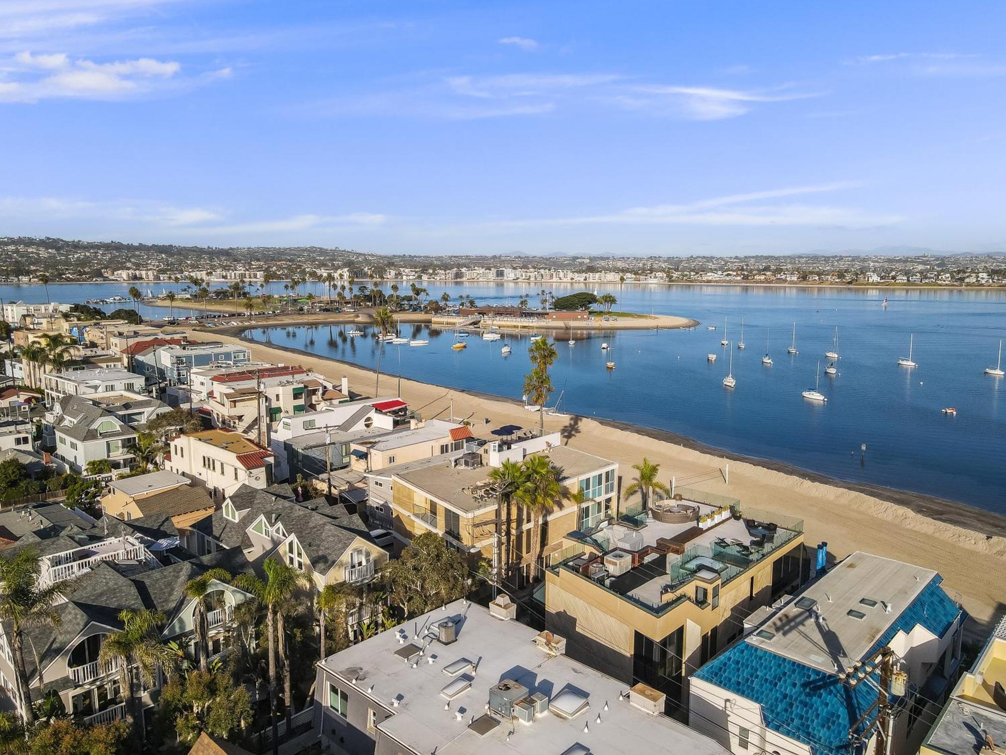 Stunning Bayfront Condo With Gorgeous Views, Garage, Massive Roof Deck & Ac - Dogs Welcome! San Diego Eksteriør bilde